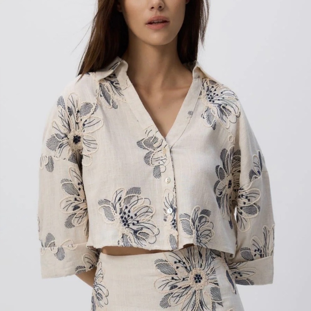 Reserved Linen Blend Cropped Shirt Short Sleeve Embroidered Floral Size S